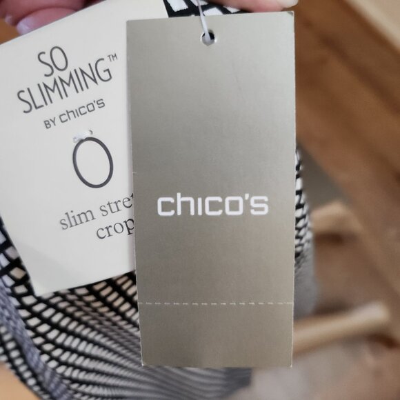 NWT - Chico's So Slimming Size 0 (medium) crop pants black and white pattern - Picture 12 of 13